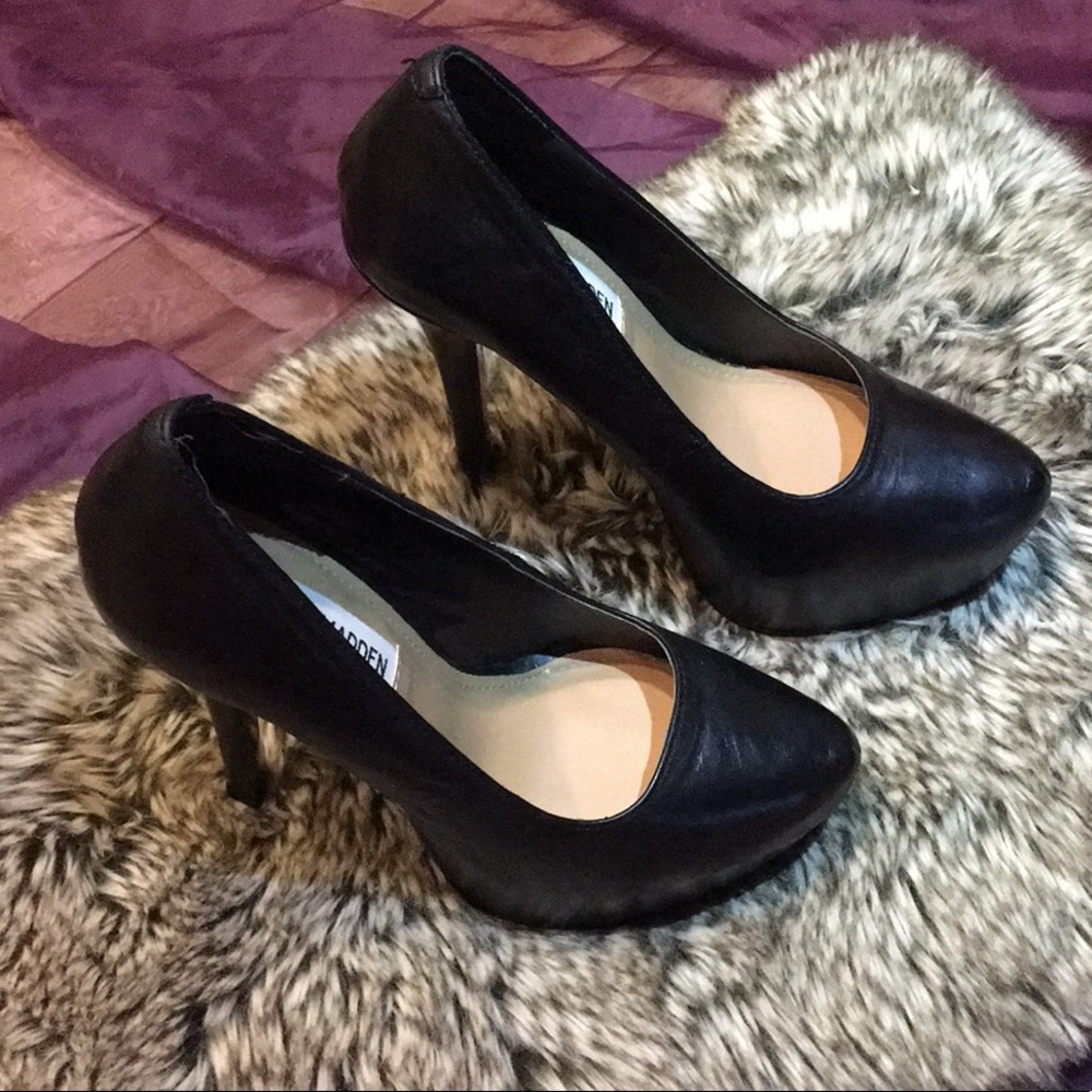 ❌SOLD❌ Steve Madden Pumps - Picture 4 of 7